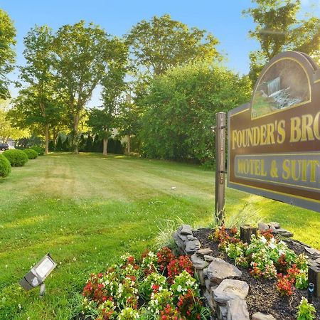 Founder'S Brook Motel And Suites Portsmouth Eksteriør billede